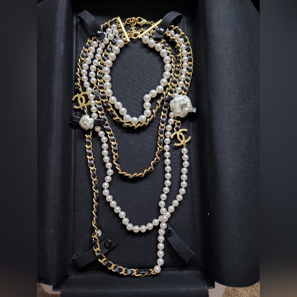 Chanel Pearl Lambskin Chain  Camellia CC Multi Strand Necklace - Picture 10 of 12